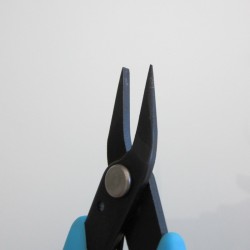 Xuron Round and Flat Nose Pliers - Small Tip - 14cm Tip View